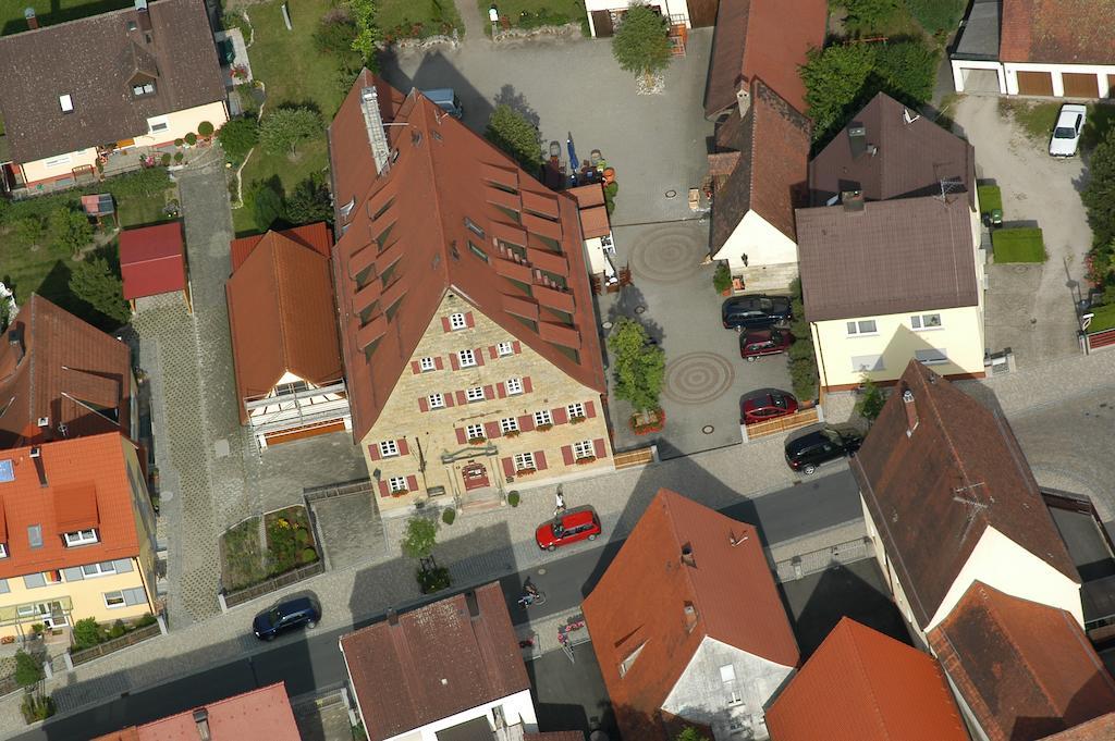 Landgasthof Und Hotel Weisser Lowe Eckental Экстерьер фото