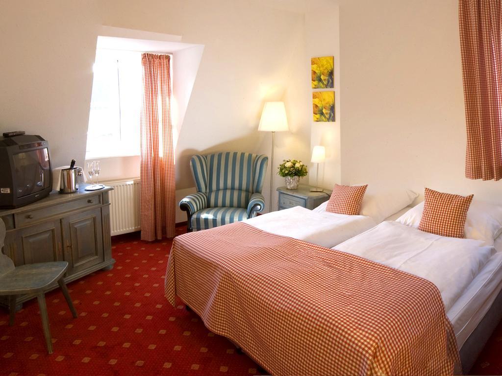 Landgasthof Und Hotel Weisser Lowe Eckental Номер фото