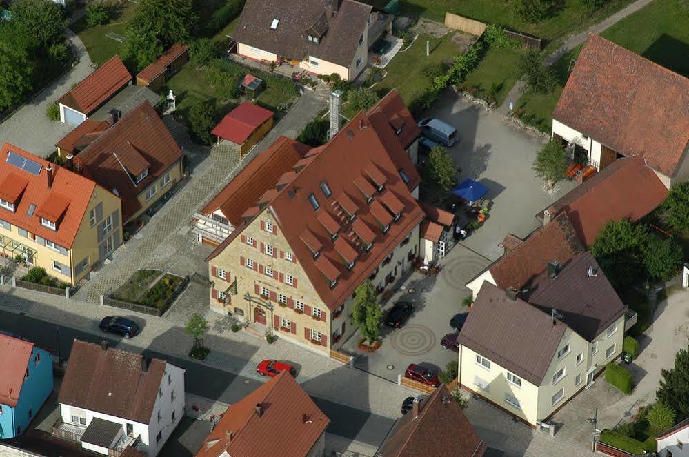 Landgasthof Und Hotel Weisser Lowe Eckental Экстерьер фото